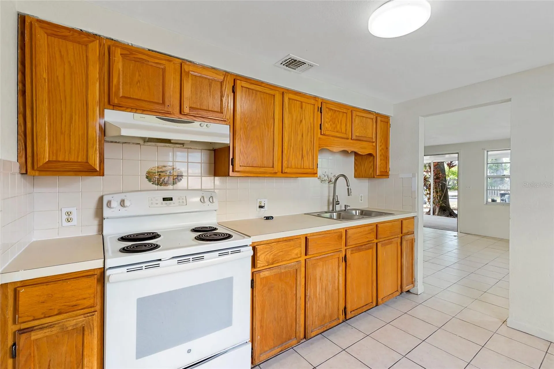 2788 41st Avenue N St Petersburg FL 33714