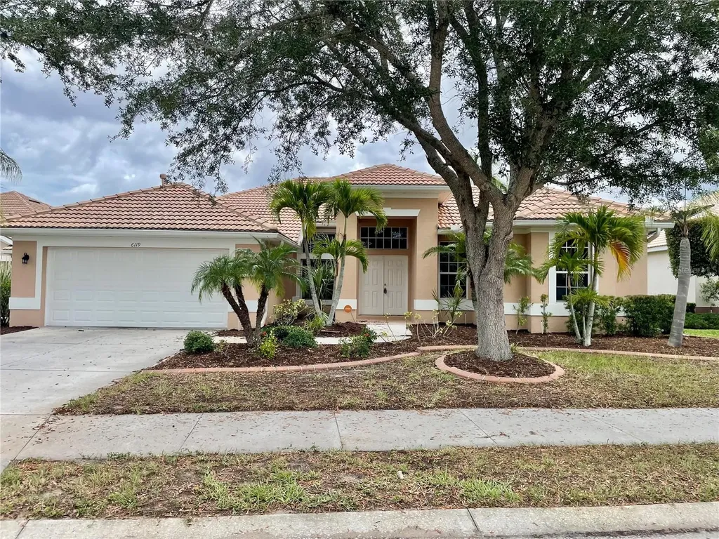 6119 Palomino Circle Bradenton FL 34201