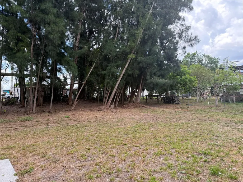 5601 16th Street W Bradenton FL 34207