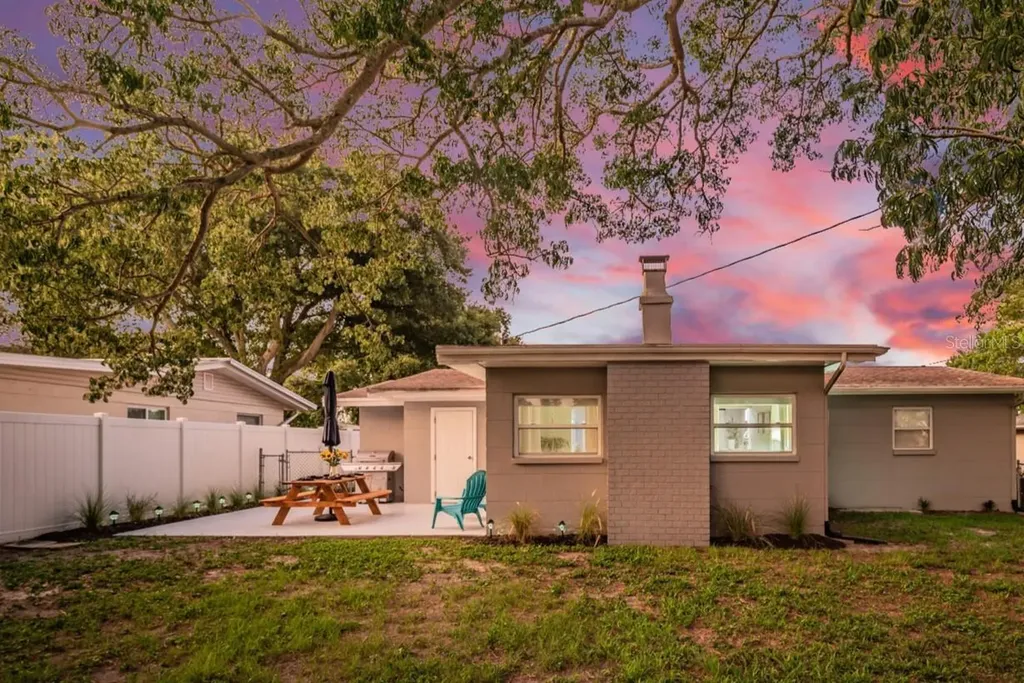 11354 123rd Terrace N Largo FL 33778