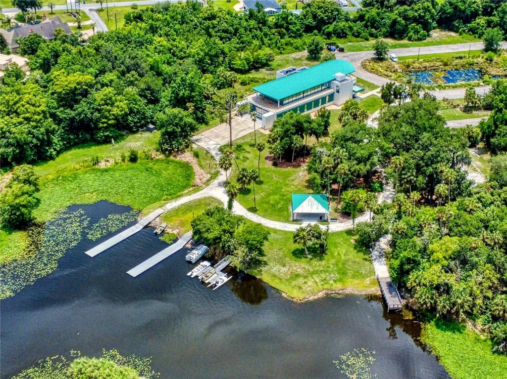 1624 Center Street Deland FL 32720
