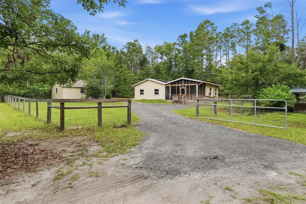 5529 NE 51st Avenue High Springs FL 32643