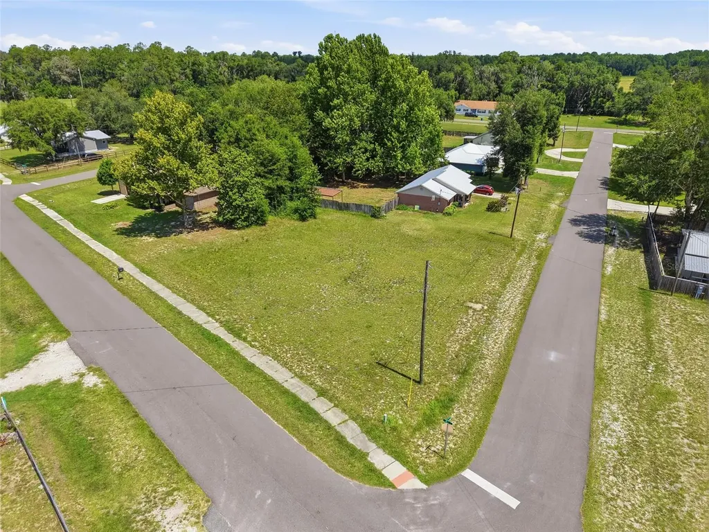 Cherry Street Brooker FL 32622