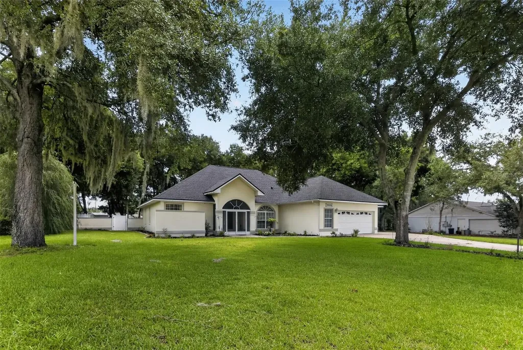 36320 Piney Ridge Boulevard Fruitland Park FL 34731