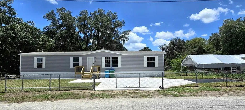 659 Alpine Street Mascotte FL 34753