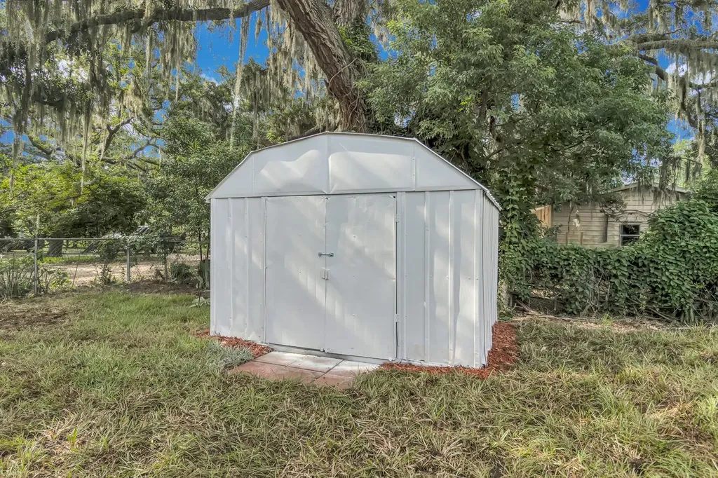 659 Alpine Street Mascotte FL 34753