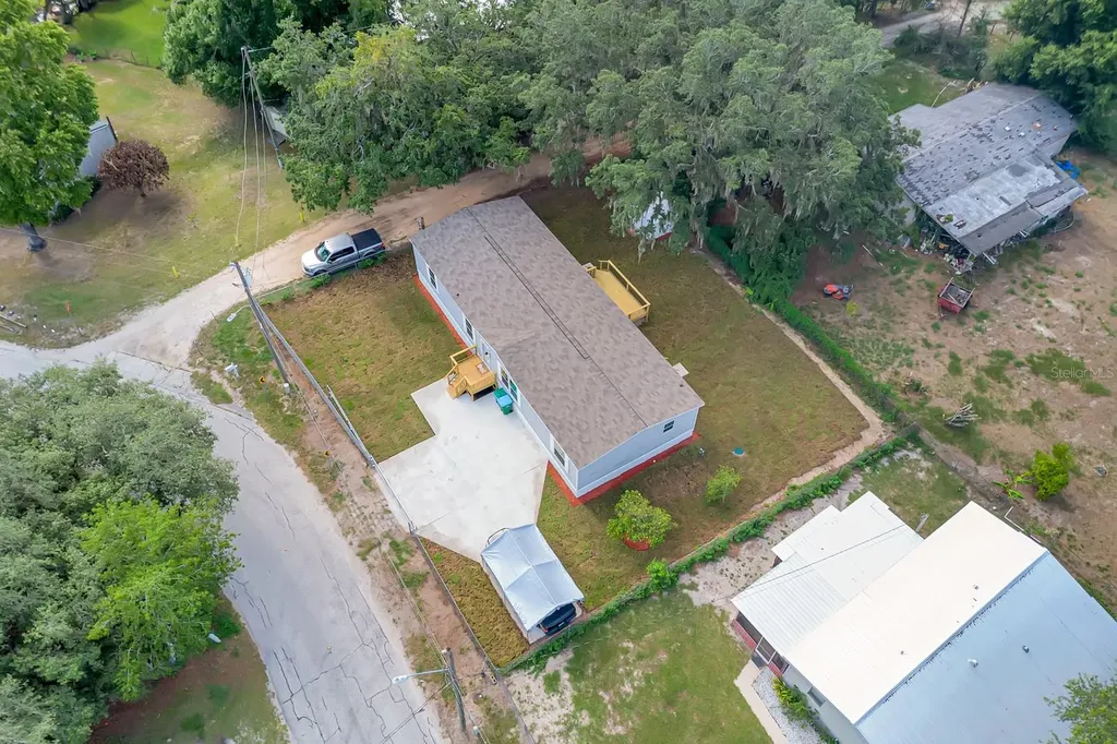 659 Alpine Street Mascotte FL 34753