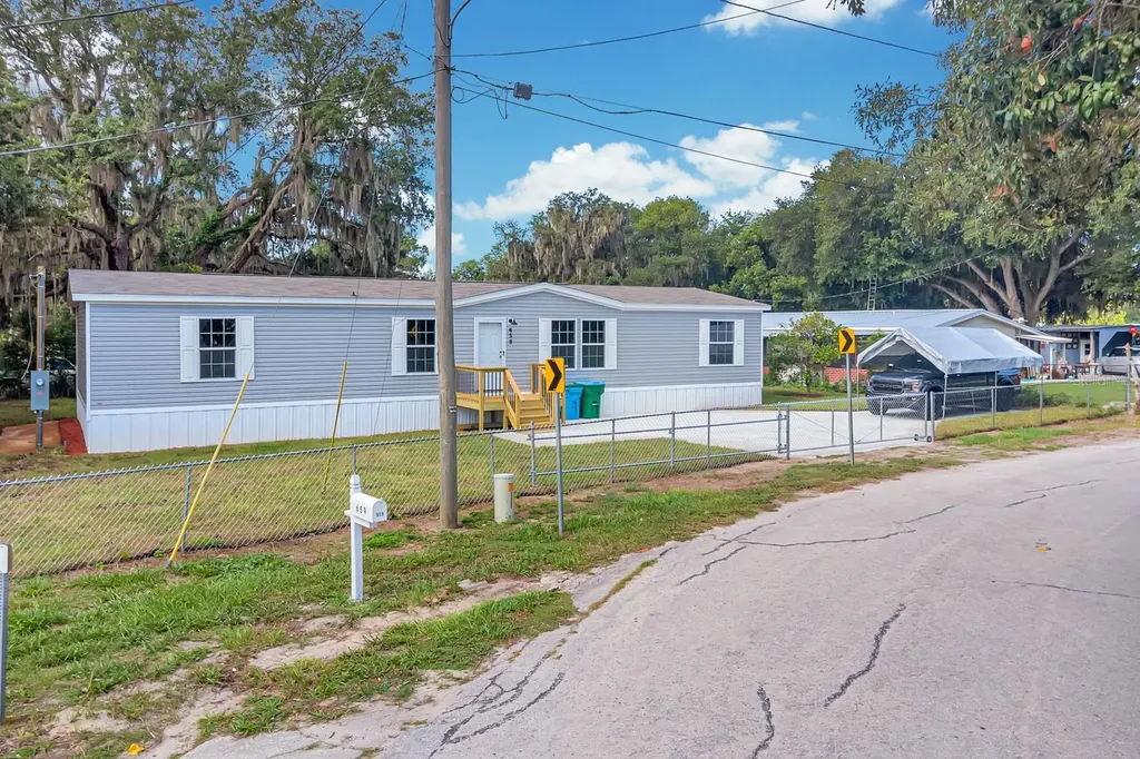 659 Alpine Street Mascotte FL 34753