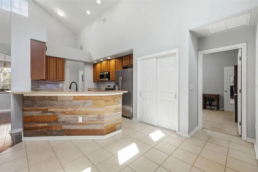6846 Pine Springs Wesley Chapel FL 33545