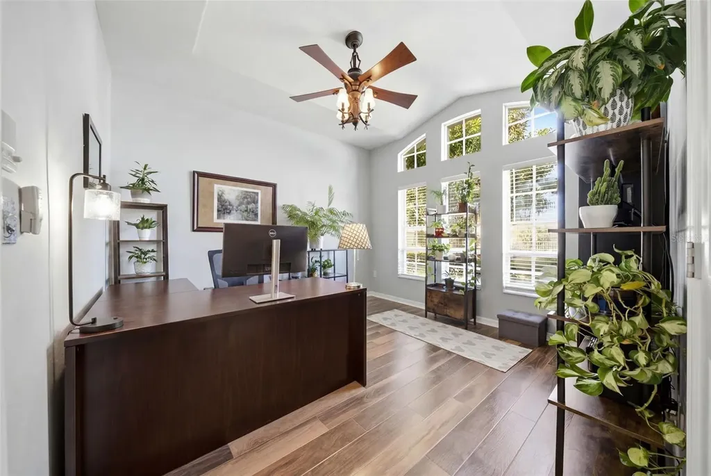 6846 Pine Springs Wesley Chapel FL 33545