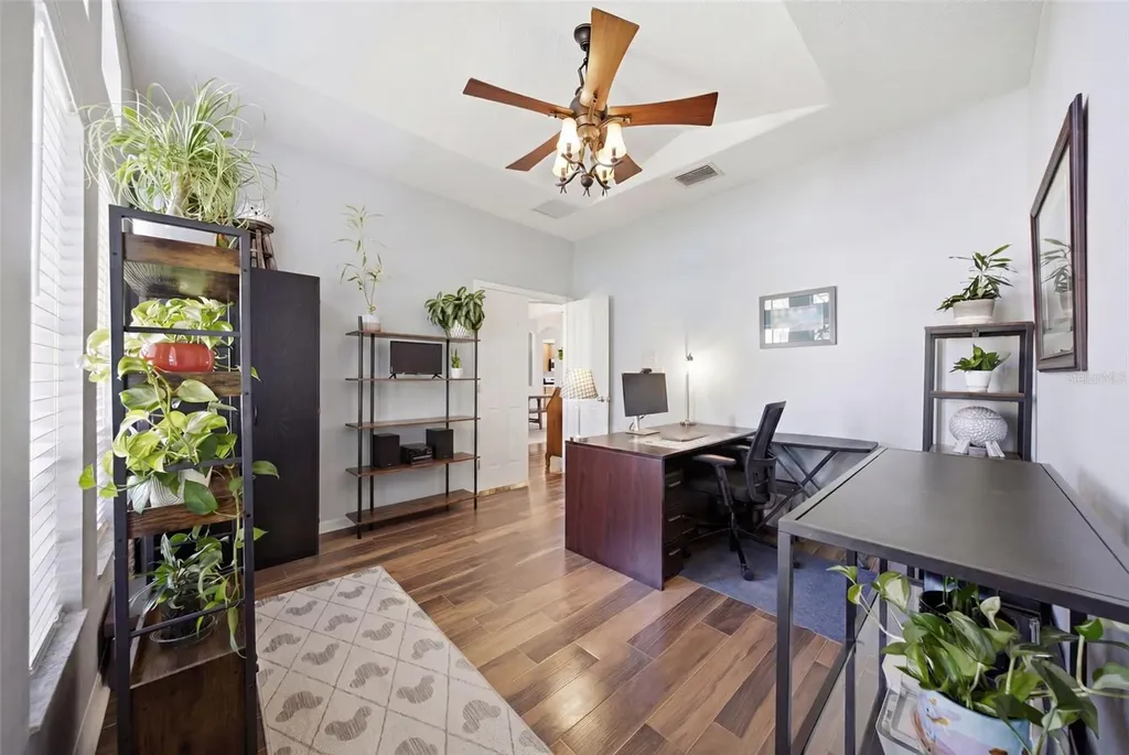 6846 Pine Springs Wesley Chapel FL 33545