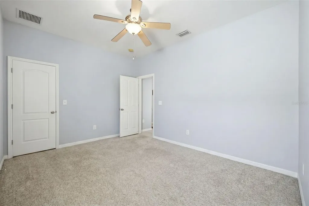 6846 Pine Springs Wesley Chapel FL 33545