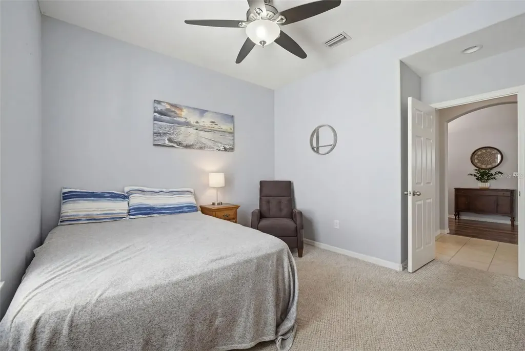 6846 Pine Springs Wesley Chapel FL 33545