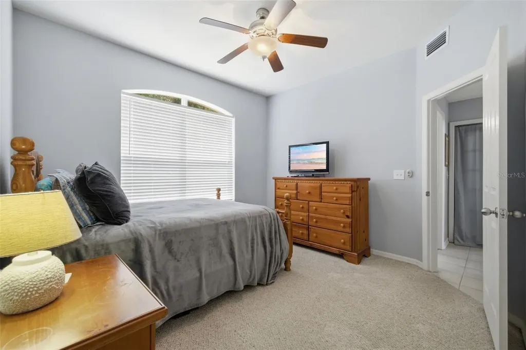 6846 Pine Springs Wesley Chapel FL 33545