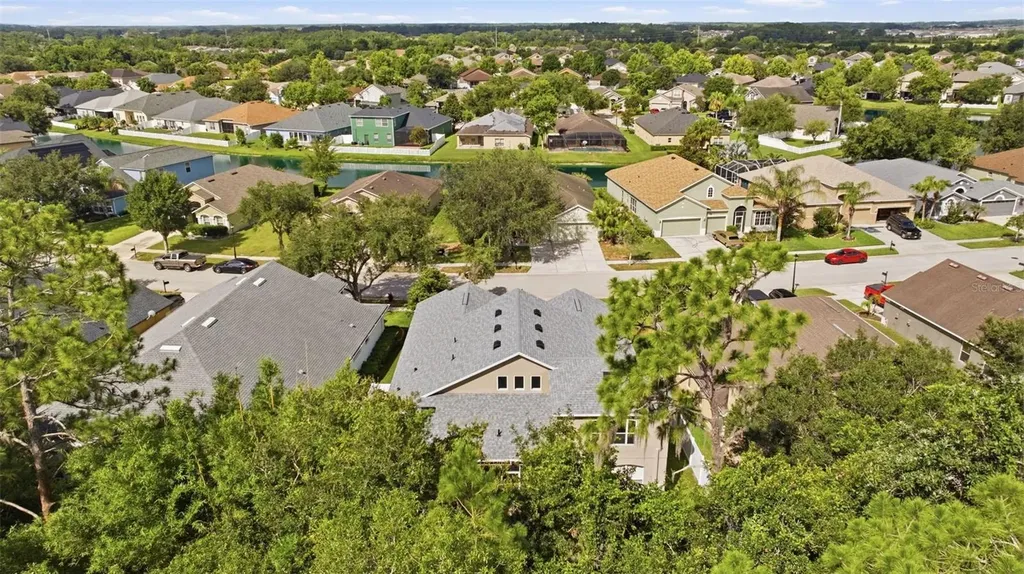 6846 Pine Springs Wesley Chapel FL 33545