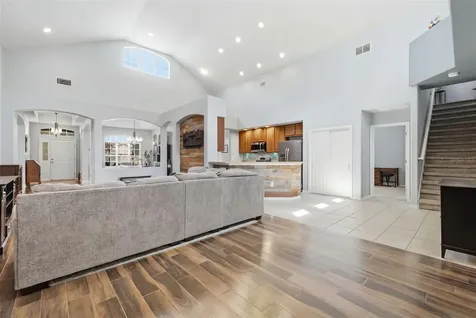 6846 Pine Springs Wesley Chapel FL 33545