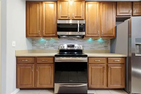 6846 Pine Springs Wesley Chapel FL 33545