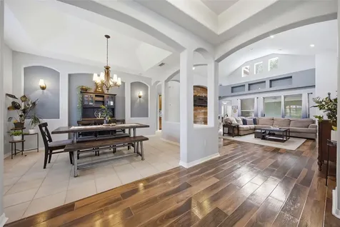 6846 Pine Springs Wesley Chapel FL 33545