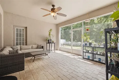 6846 Pine Springs Wesley Chapel FL 33545