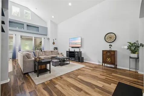 6846 Pine Springs Wesley Chapel FL 33545