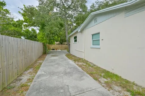 7031 Woodchase Glen Drive Riverview FL 33578