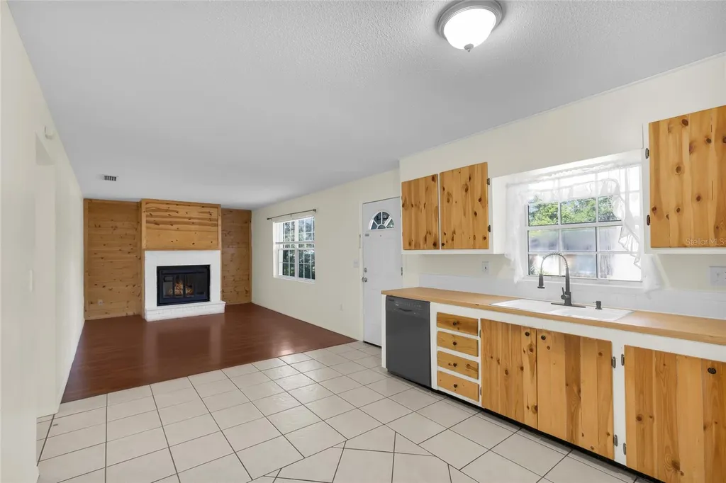 2015 NE 12th Avenue Ocala FL 34470