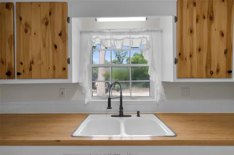 2015 NE 12th Avenue Ocala FL 34470