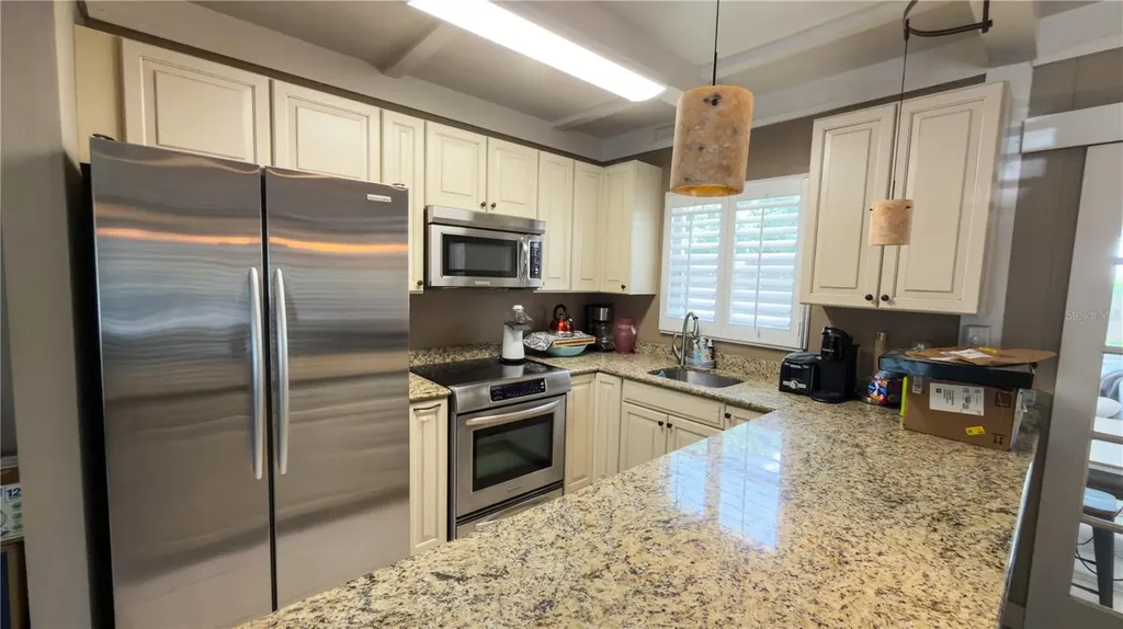 2475 W Paulstan Court Sarasota FL 34237