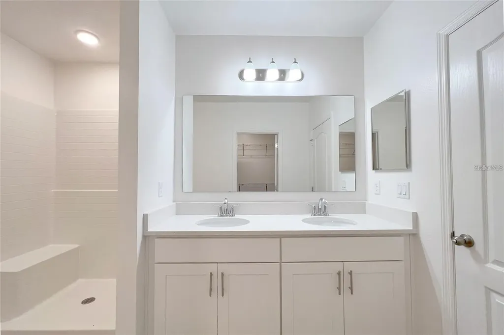 1162 Oak Bluff Drive Davenport FL 33837