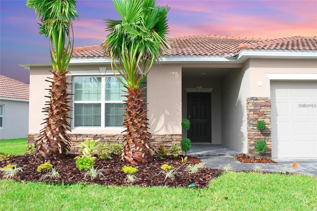 1162 Oak Bluff Drive Davenport FL 33837