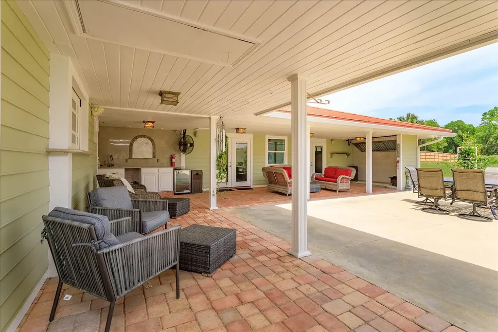 36408 E Eldorado Lake Drive Eustis FL 32736