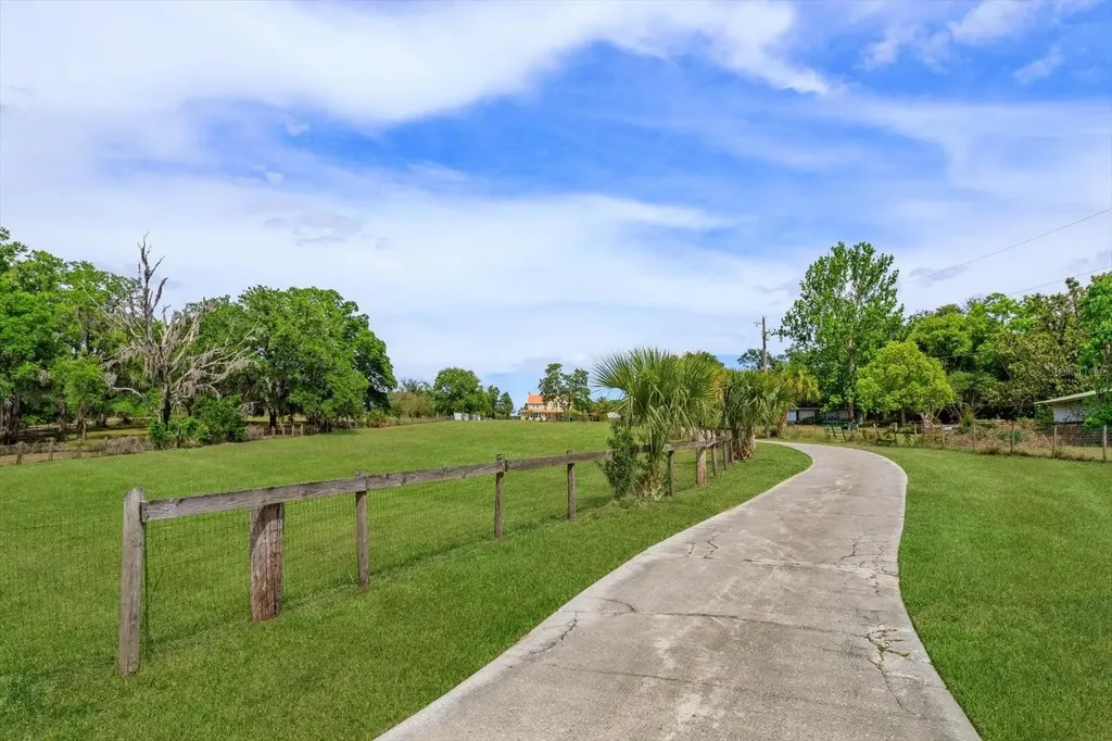 36408 E Eldorado Lake Drive Eustis FL 32736