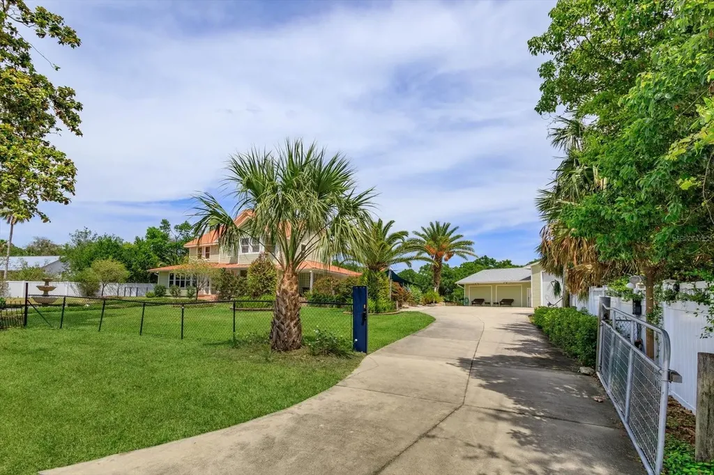 36408 E Eldorado Lake Drive Eustis FL 32736