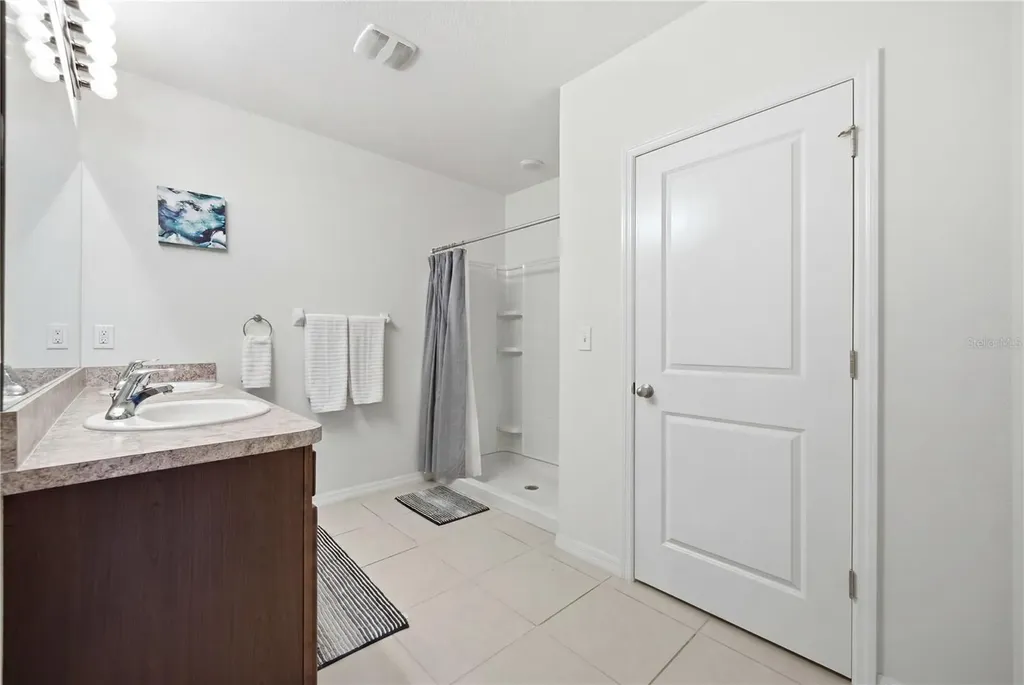 36250 Jenny Lynne Drive Zephyrhills FL 33541
