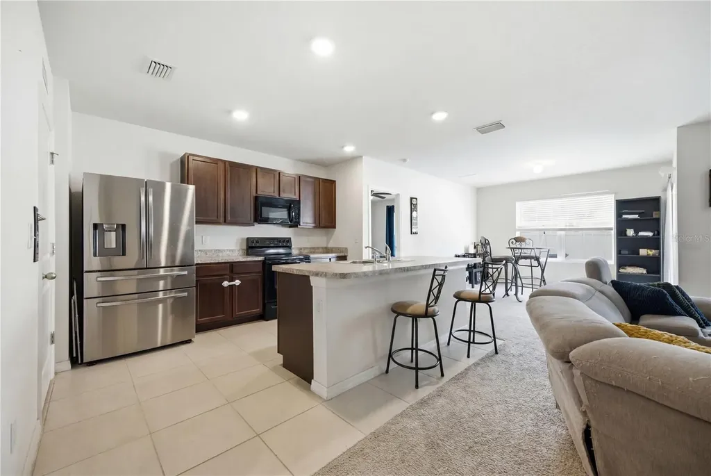 36250 Jenny Lynne Circle Zephyrhills FL 33541