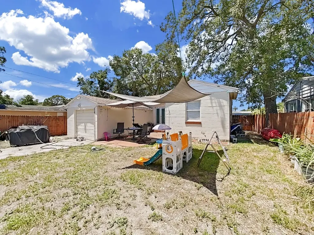 2730 Edwards Avenue S St Petersburg FL 33705