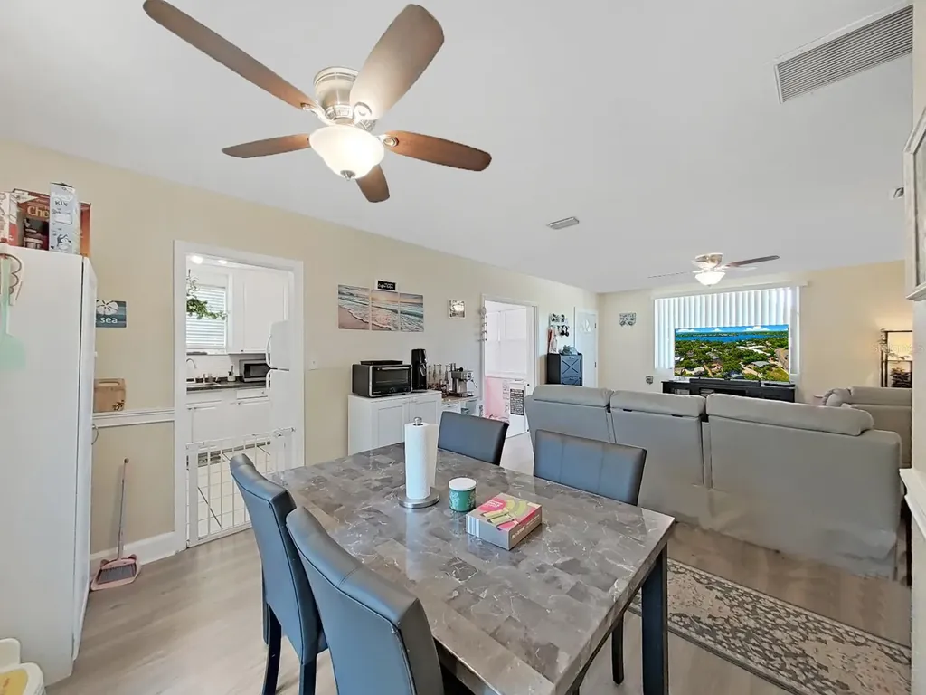 2730 Edwards Avenue S St Petersburg FL 33705