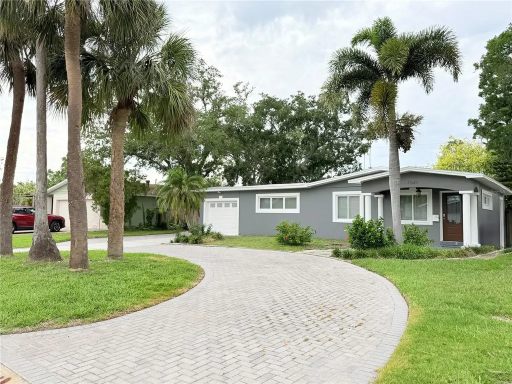 1843 Oklahoma Avenue NE St Petersburg FL 33703