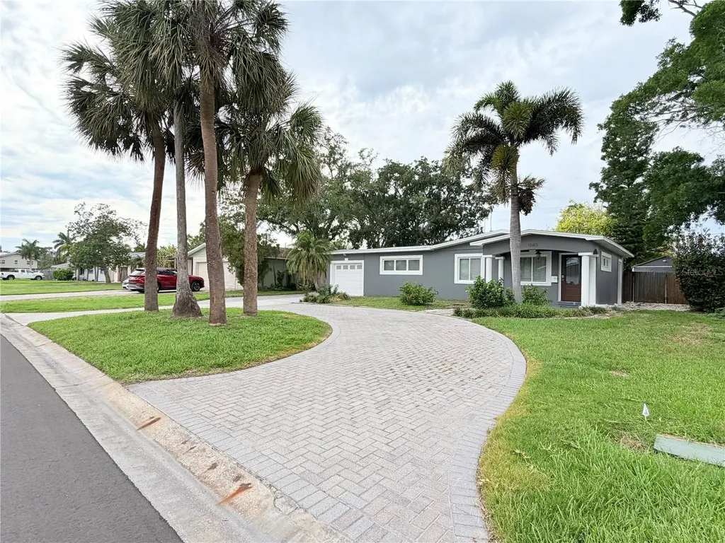 1843 Oklahoma Avenue NE St Petersburg FL 33703