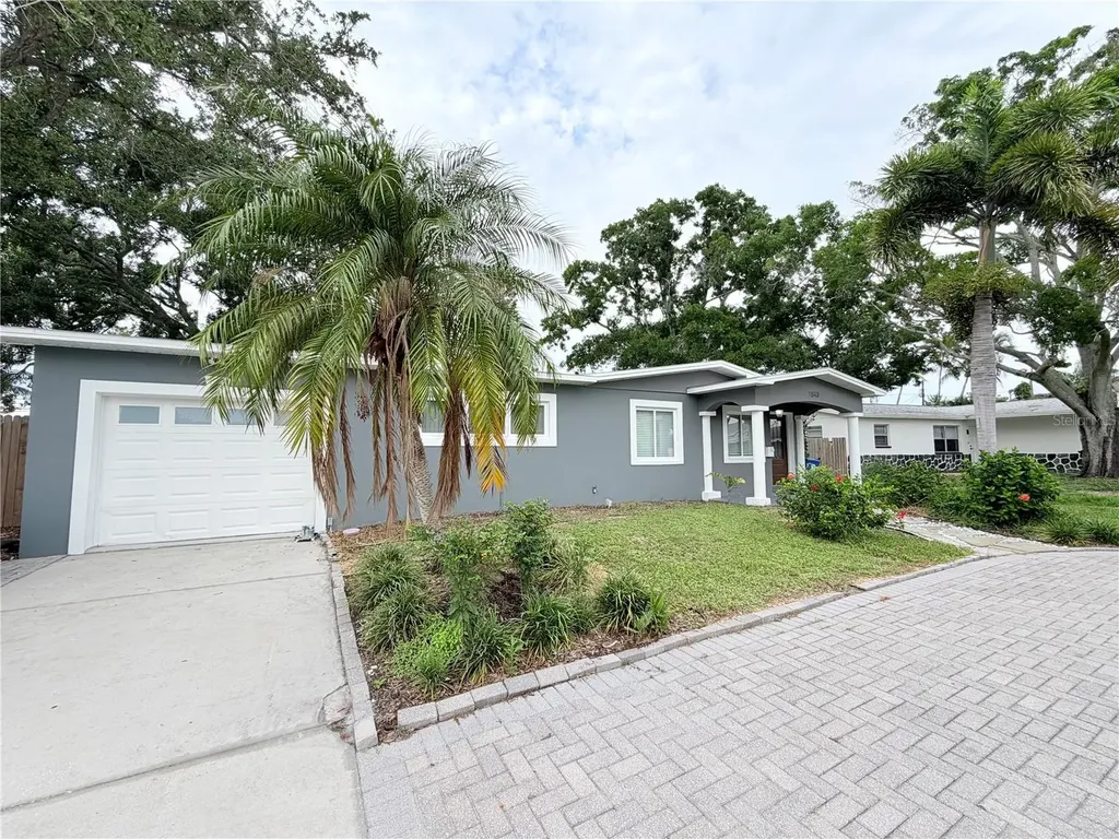 1843 Oklahoma Avenue NE St Petersburg FL 33703