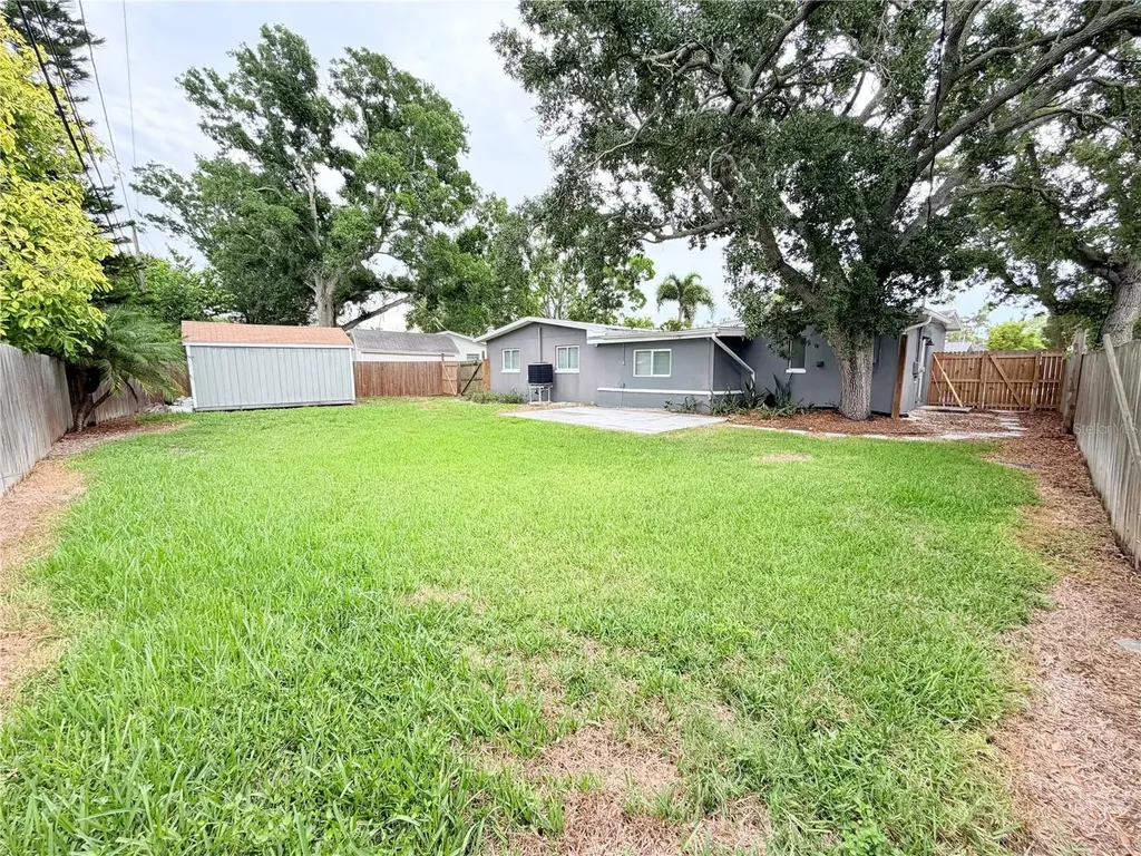 1843 Oklahoma Avenue NE St Petersburg FL 33703