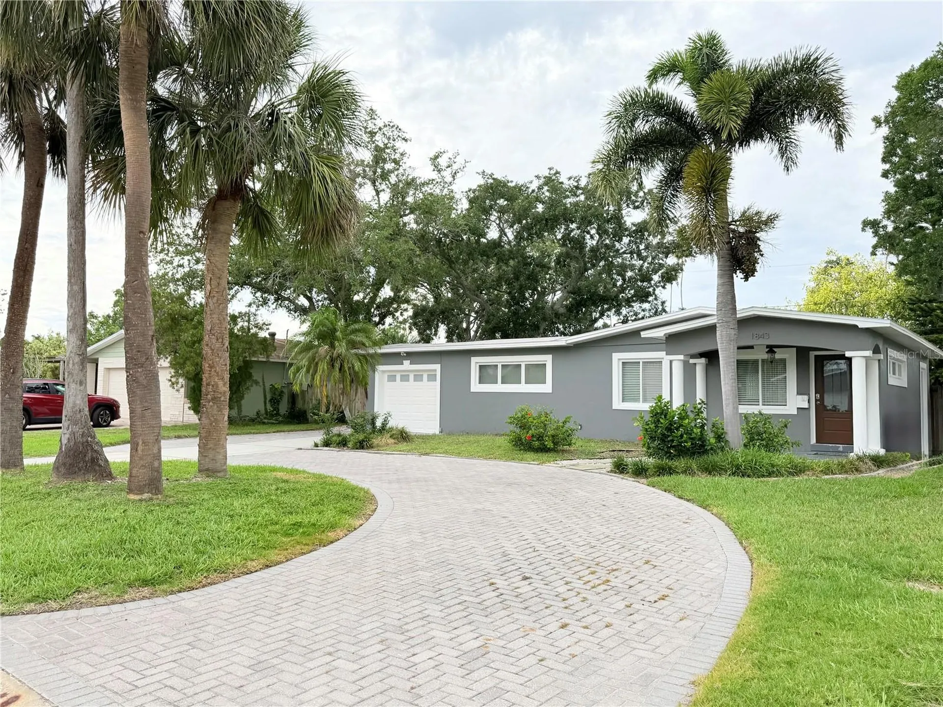 1843 Oklahoma Avenue NE St Petersburg FL 33703