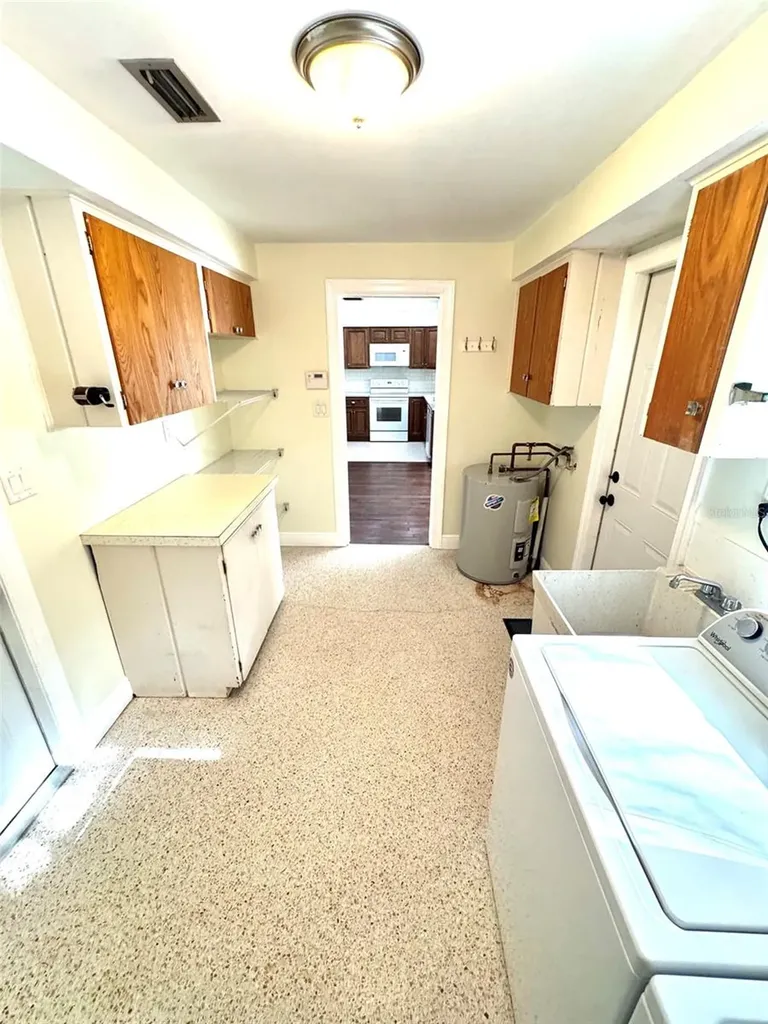 1878 Murray Avenue Clearwater FL 33755