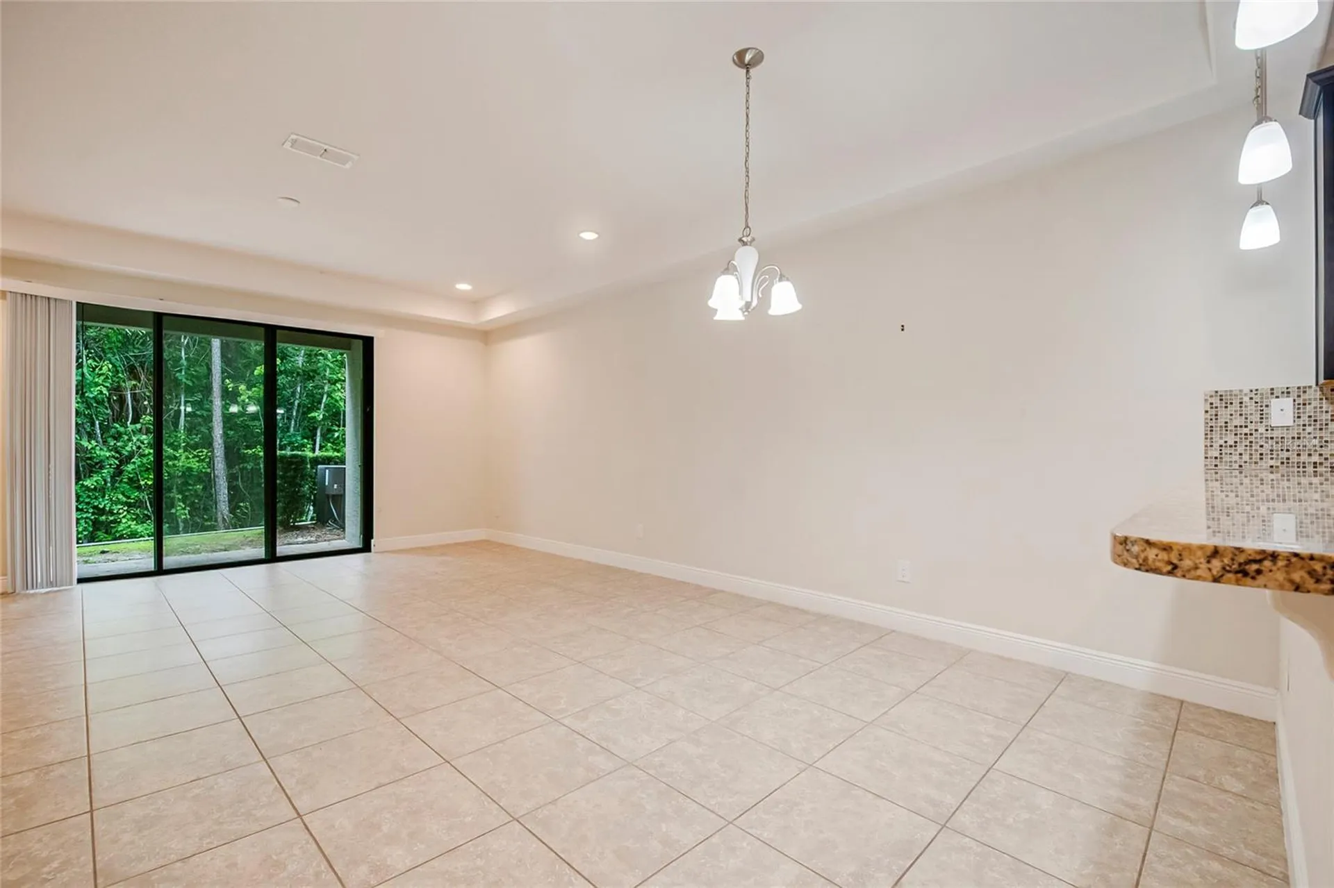 8221 Roseville Road Davenport FL 33896