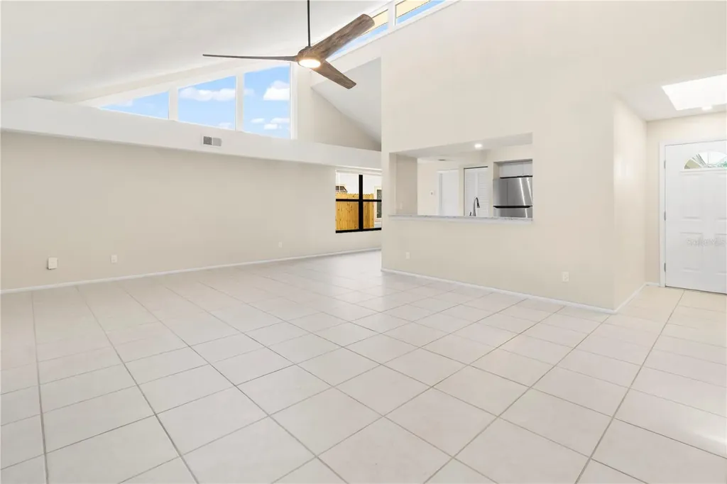 8232 Country Oaks Court Sarasota FL 34243