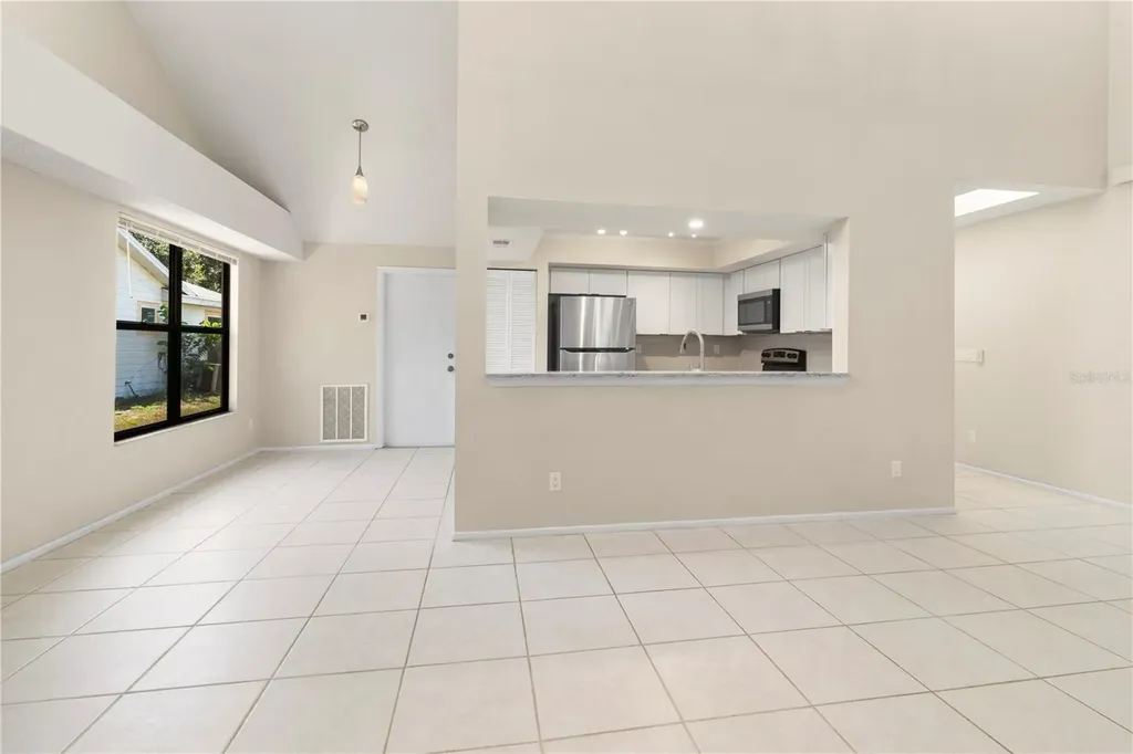 8232 Country Oaks Court Sarasota FL 34243