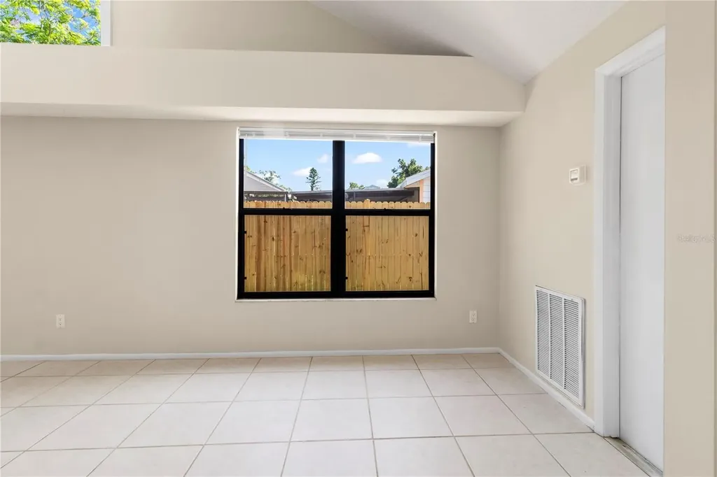 8232 Country Oaks Court Sarasota FL 34243