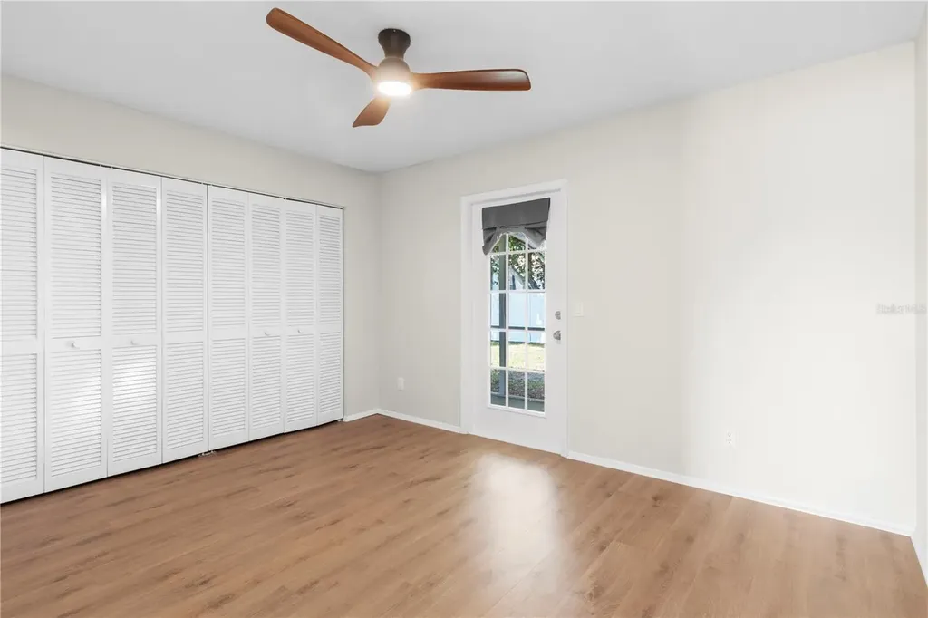 8232 Country Oaks Court Sarasota FL 34243