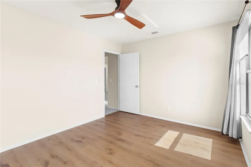8232 Country Oaks Court Sarasota FL 34243