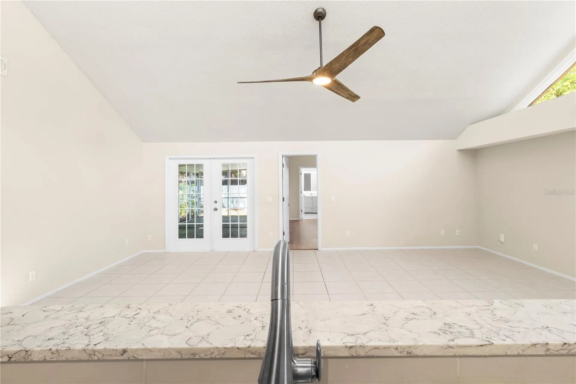 8232 Country Oaks Court Sarasota FL 34243